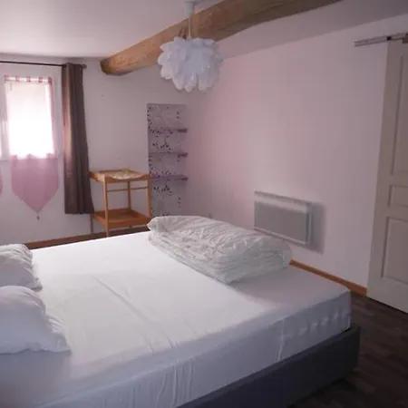 Hotel Gite Piscine Juin Sept Et Spa 3*